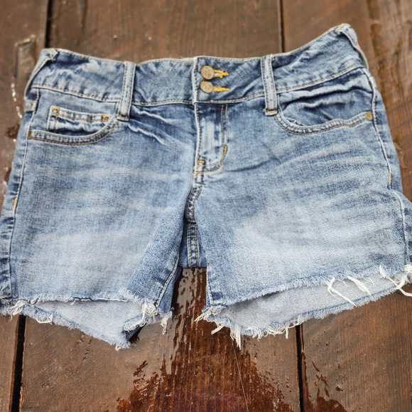 Decree Pants - 👸🩳 Denim shorts in size 5 by Decree